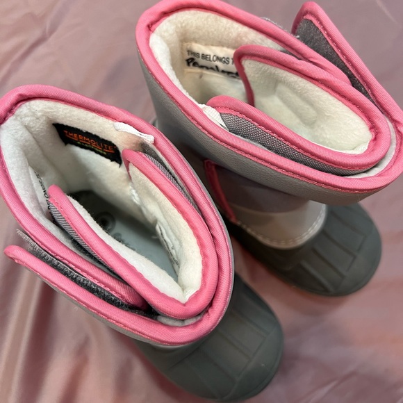 Cat & Jack Toddler Girls’ Lenny Winter Boots - Picture 5 of 6